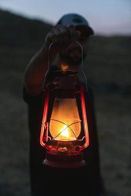 Hurricane High Oil Lantern